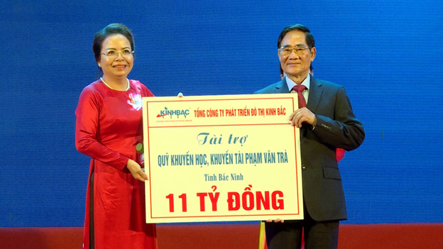 KBC tài trợ 11 tỷ đồng cho Quỹ khuyến học, khuyến tài Phạm Văn Trà - tỉnh Bắc Ninh