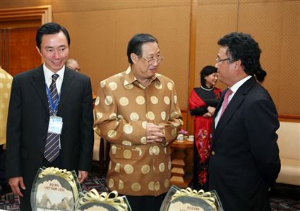 Ông Đặng Thành Tâm tham dự Gala Dinner Hội nghị bộ trưởng Ngoại giao Asean 2010